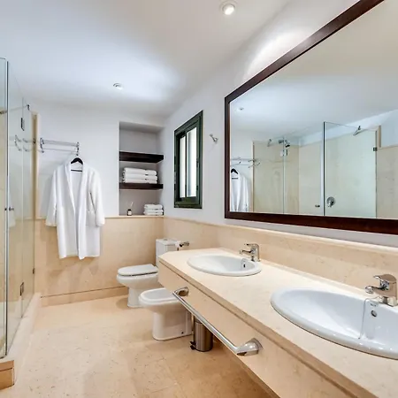 Apartment Spacious 2-bed Capanes Del Golf Benahavis